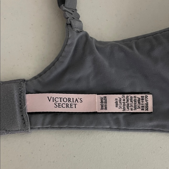 Victoria’s Secret Body by Victoria Lined Demi Bra Size 32DD Gray‎ - Picture 5 of 9